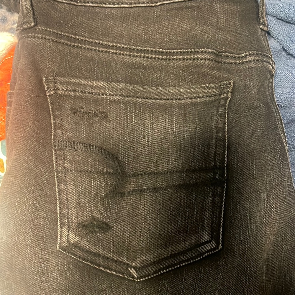 American Eagle Black Distressed Jegging Size 10